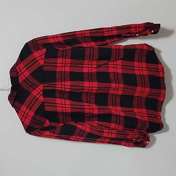 Gap Boyfriend Fit Plaid Shirt - Picture 9 of 9
